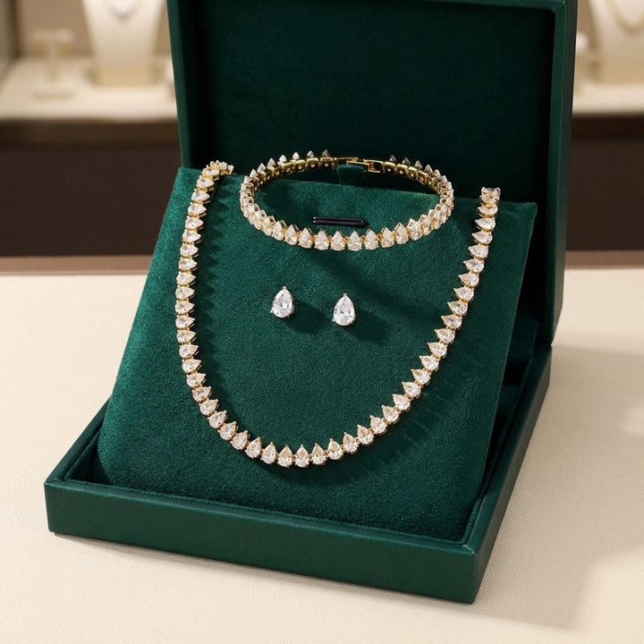 Magnificent Clear Round Zirconia Bridal Complete Set