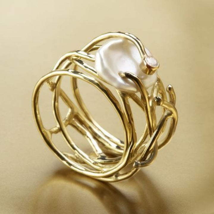 Samira - Thin Golden Pearl Ring