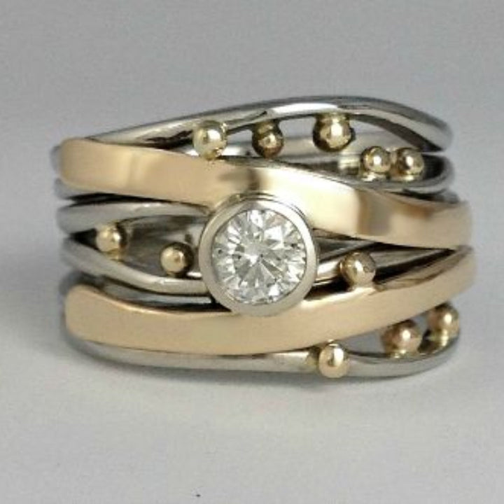 Royal - Vintage Gold Ring with Inlaid Zirconia
