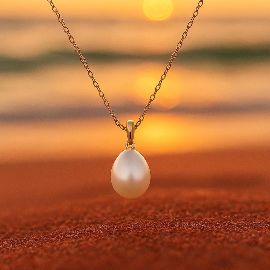 Ria Pearl Necklace with Thin Chain