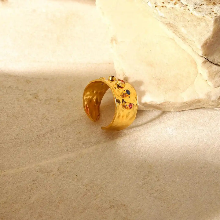 Vintage Gold Zirconia Ring