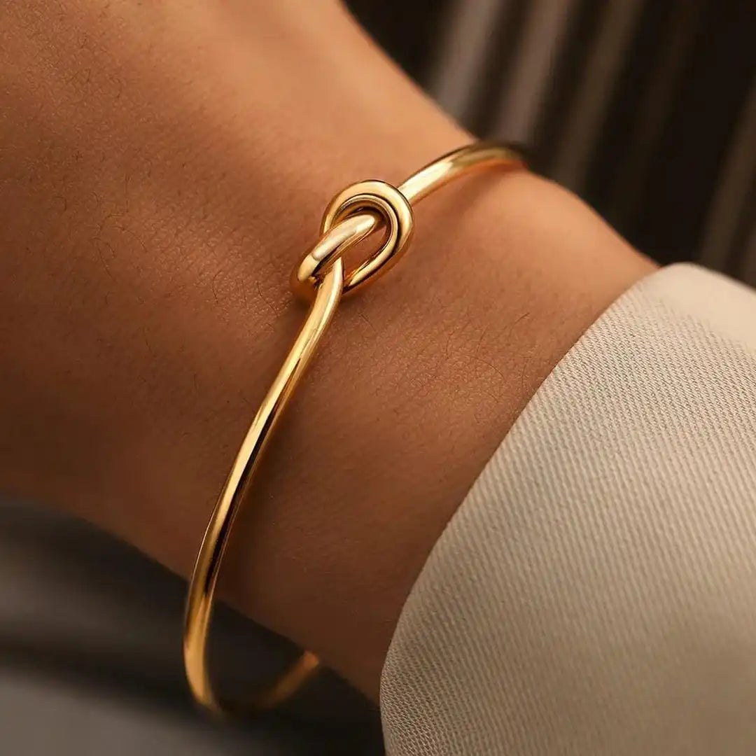 Golden Adjustable Knot Bracelet