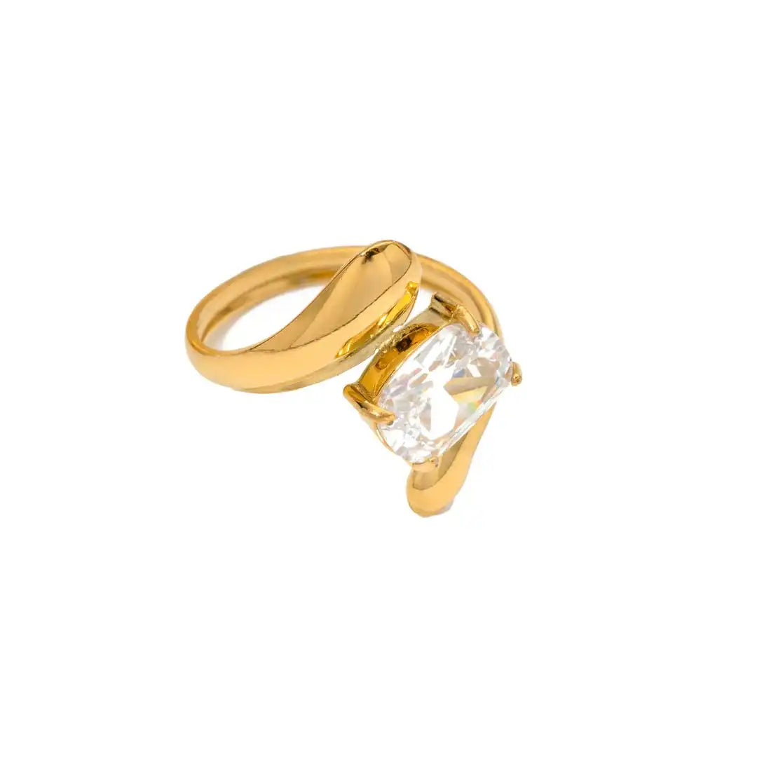 Timeless Golden Drop Zirconia Ring