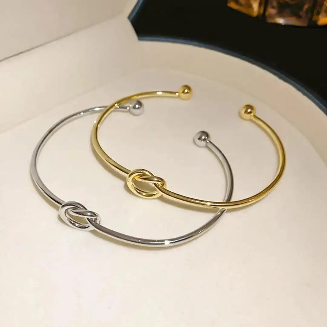 Golden Adjustable Knot Bracelet