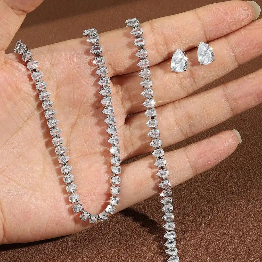 Magnificent Clear Round Zirconia Bridal Complete Set