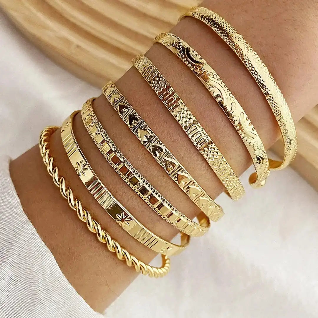 Golden Open Bangle Resort Bracelet Set