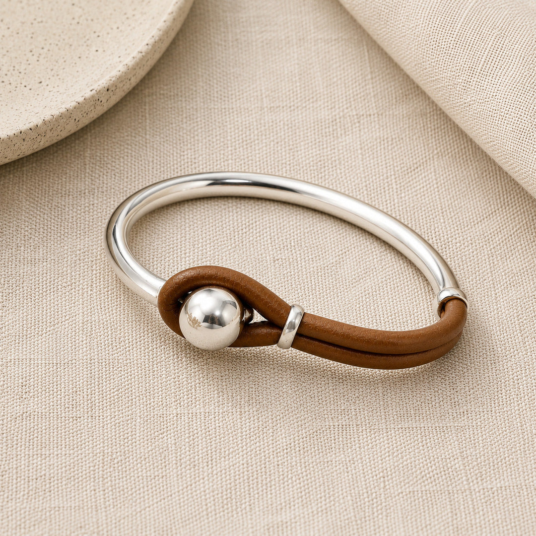 Vintage Heart Bracelet in Brown